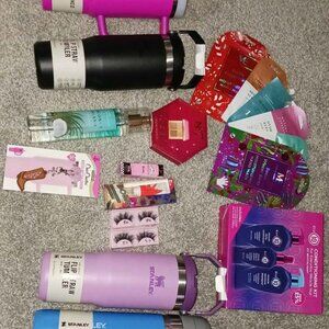 Christmas 🎄 bundle Stanley's